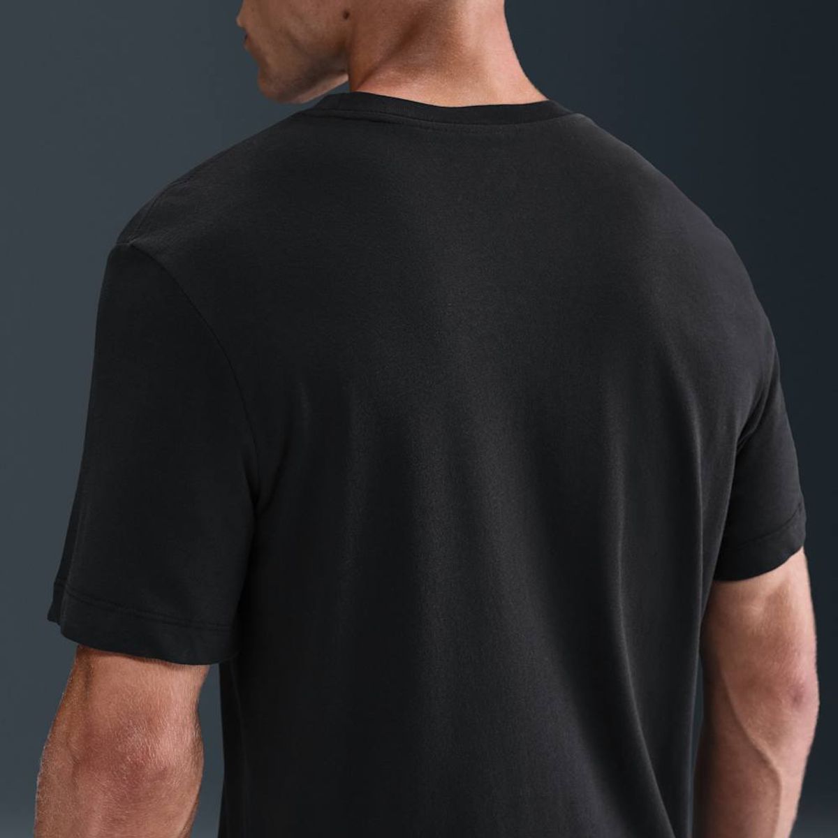NIKE - Polera Nike Negro Hombre