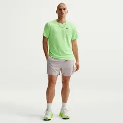 NIKE - Shorts Challenger Marrón Hombre