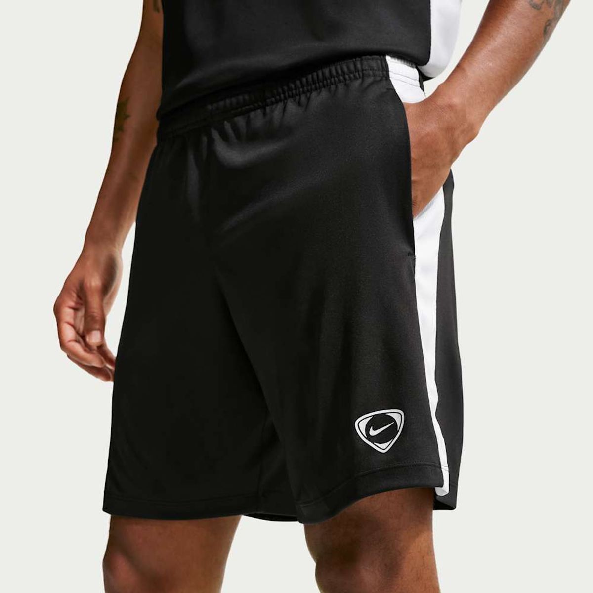 NIKE - Shorts Nike Academy+ Negro Hombre