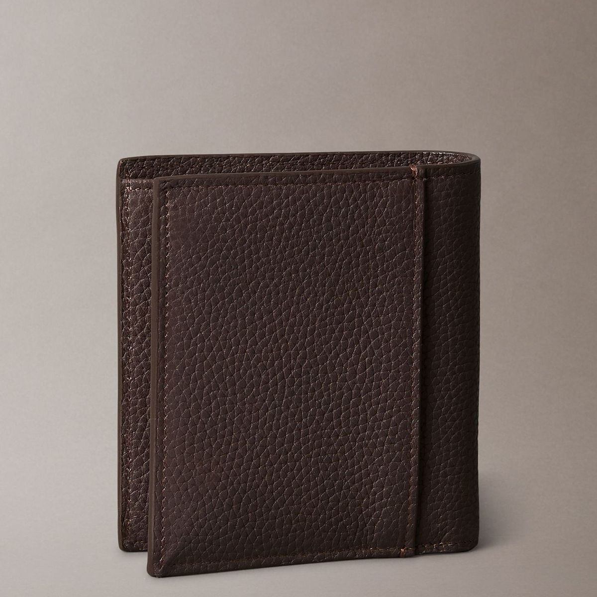 CALVIN KLEIN - Billetera Plegada Slim con Logo Grabado Cafe Calvin Klein