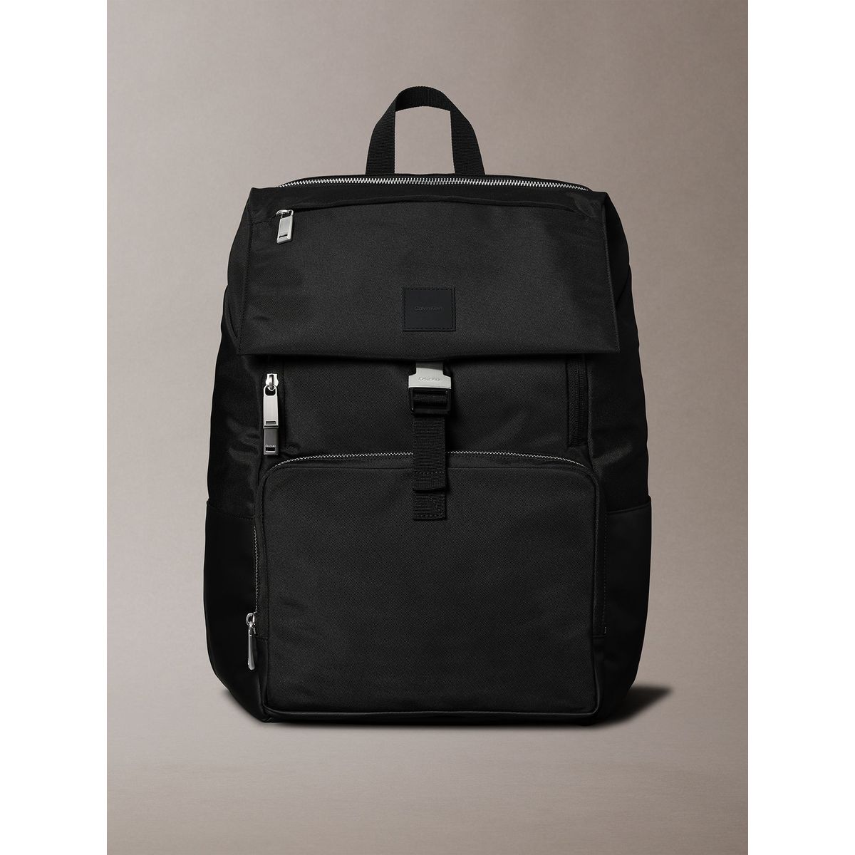 CALVIN KLEIN - Mochila Utility Flap Negro Calvin Klein