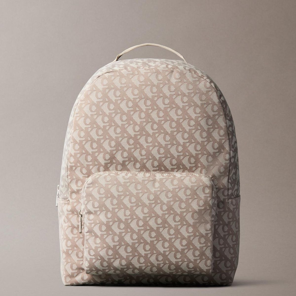 CALVIN KLEIN - Mochila Redonda Jacquard Beige Calvin Klein