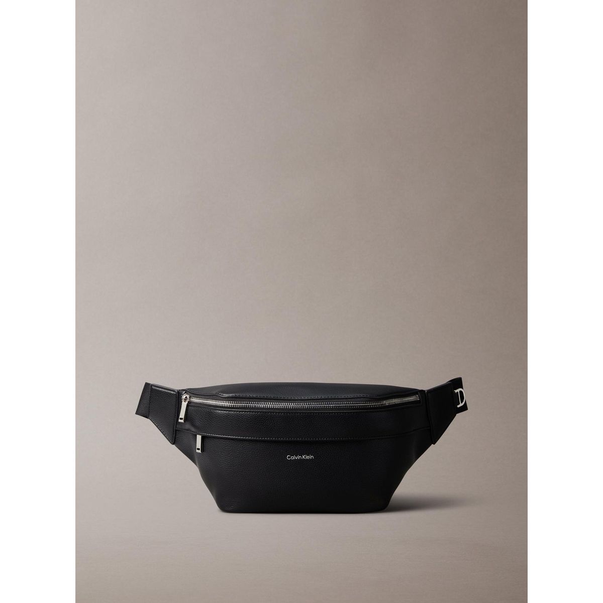 CALVIN KLEIN - Banano Micro Pebble Negro Calvin Klein