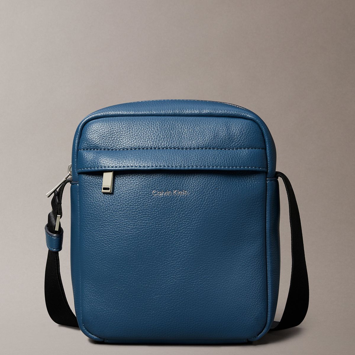CALVIN KLEIN - Bolso Reporter Raised Azul Calvin Klein