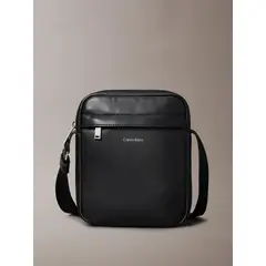 CALVIN KLEIN - Bolso Reporter Raised Negro