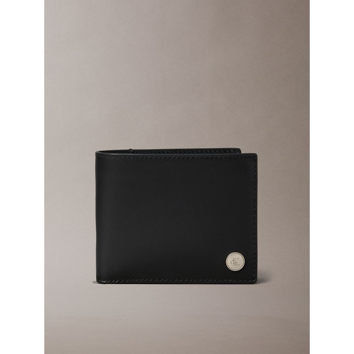 CALVIN KLEIN - Billetera Tipo Billfold con detalles Metálicos Negro Calvin Klein