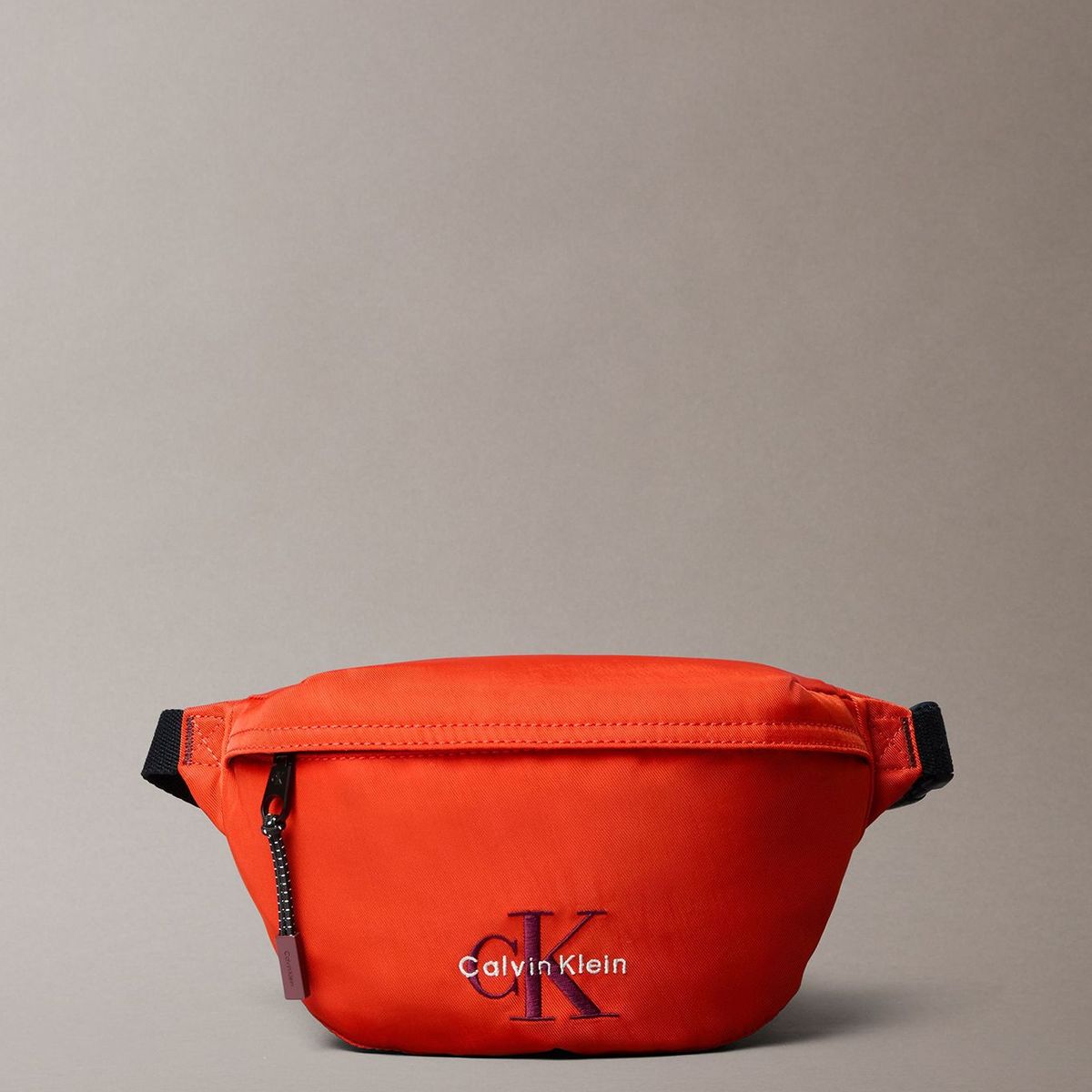 CALVIN KLEIN - Banano Bold con Monograma