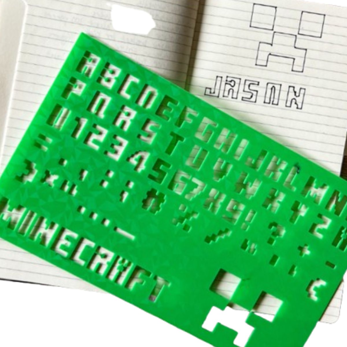 GENERICO - Plantilla de alfabeto y números con fuente de Minecraft