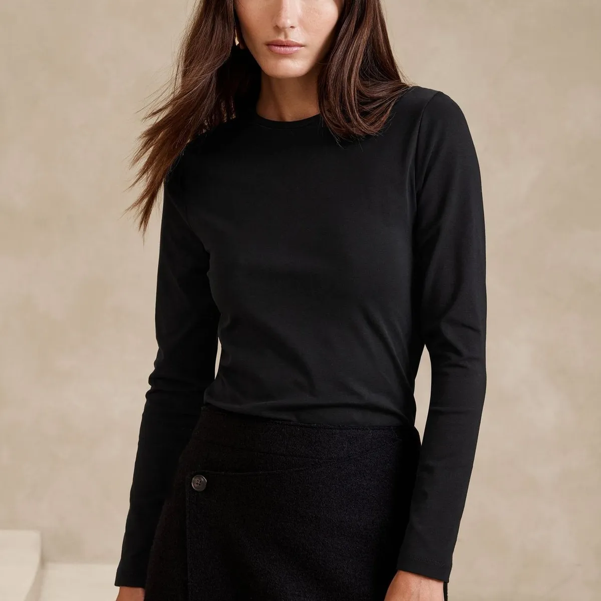 BANANA REPUBLIC - Polera Mujer Banana Republic Refined Crew-Neck Negro