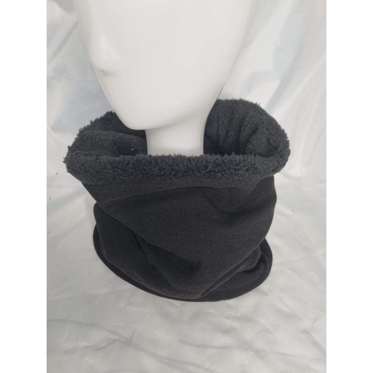 EL ESPACIO DE TOMMY - Cuello invierno adulto negro con cordero negro