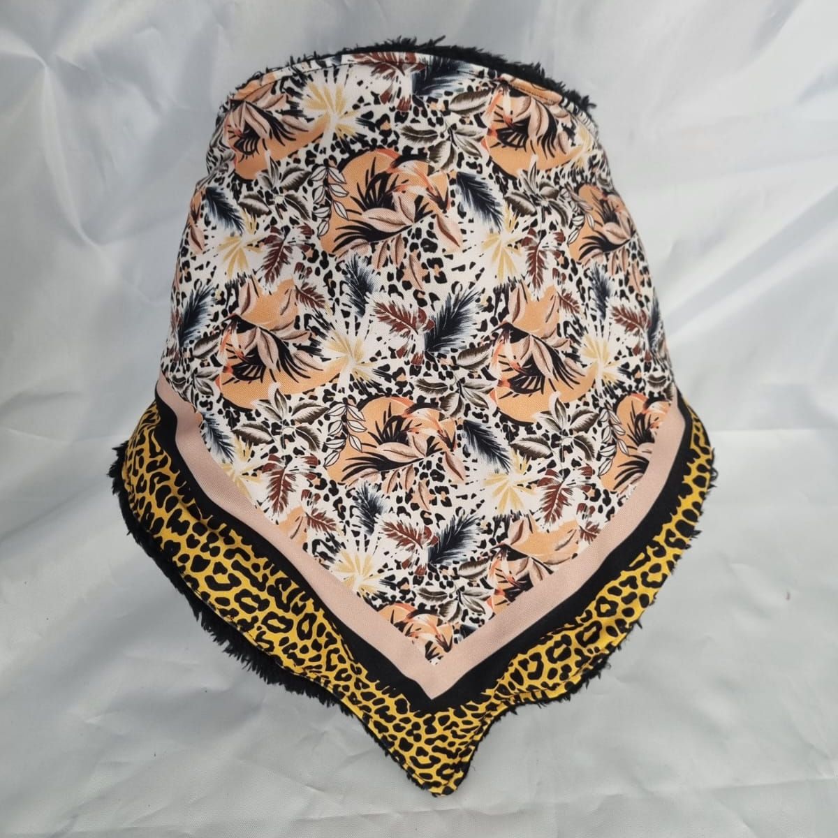EL ESPACIO DE TOMMY - Bandana invierno mujer hojas damasco
