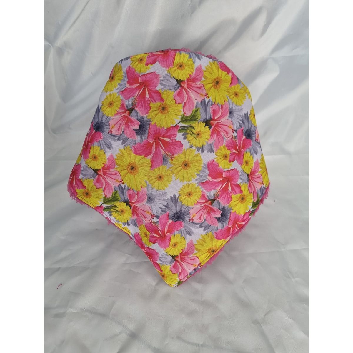 EL ESPACIO DE TOMMY - Bandana invierno XL mujer flores fucsias y amarillas