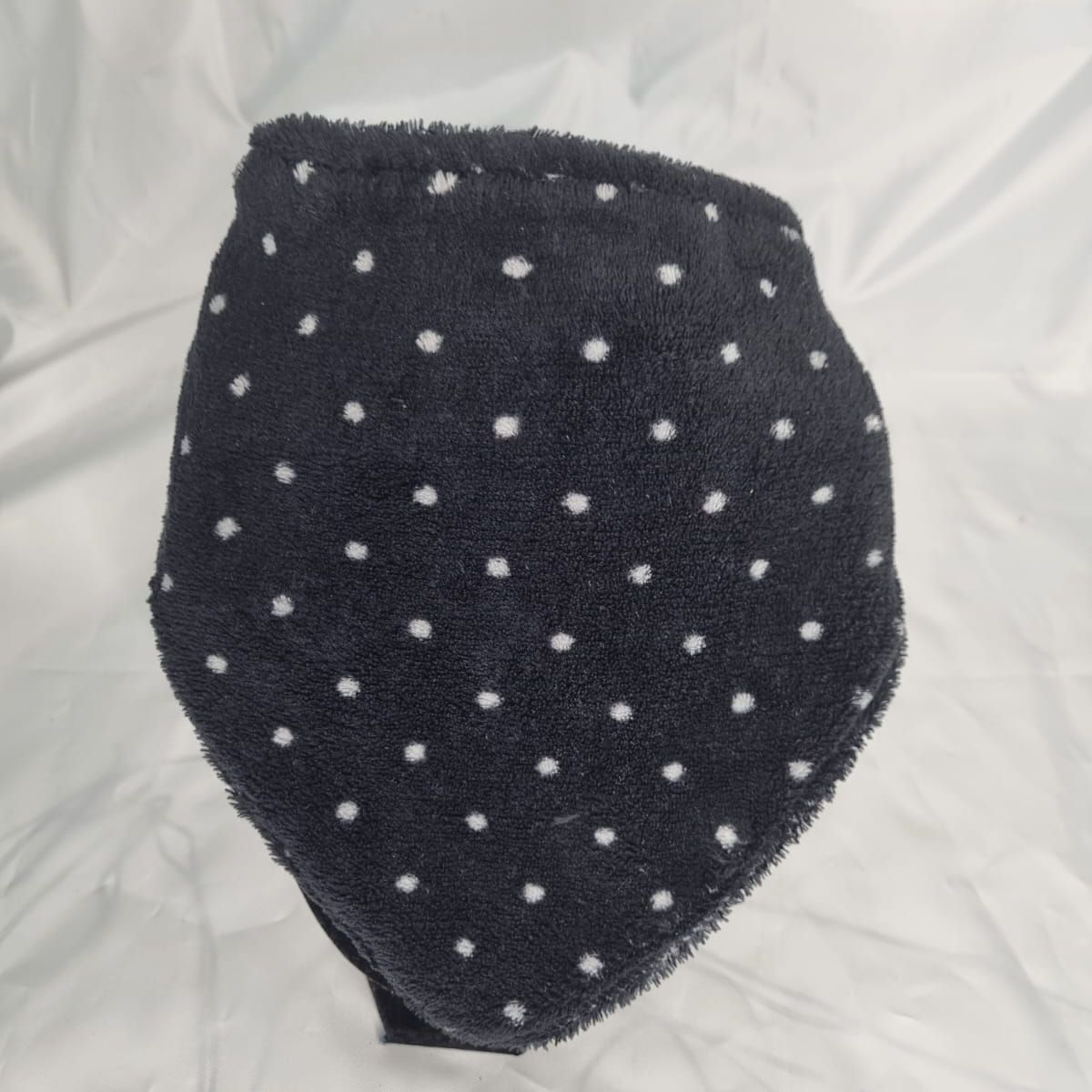 EL ESPACIO DE TOMMY - Bandana infantil invierno negro puntos