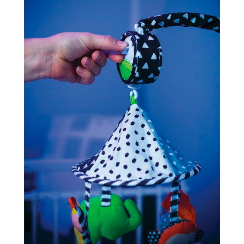 INFANTINO Móvil Musical Carrusel Infantino