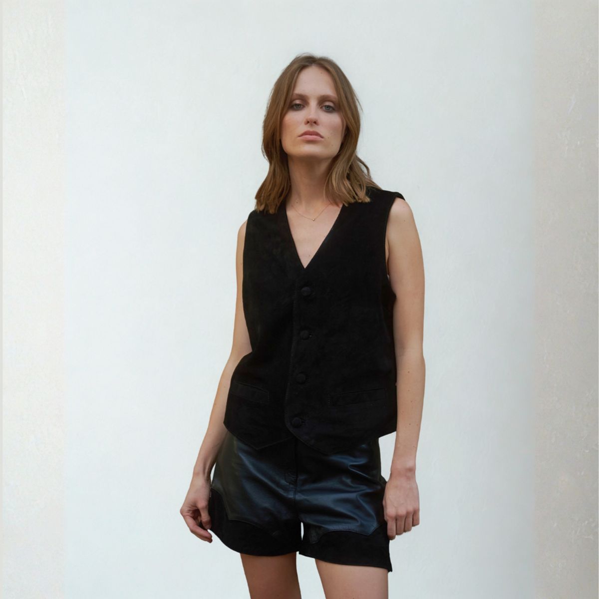 HER - Vest Gamuza Negro