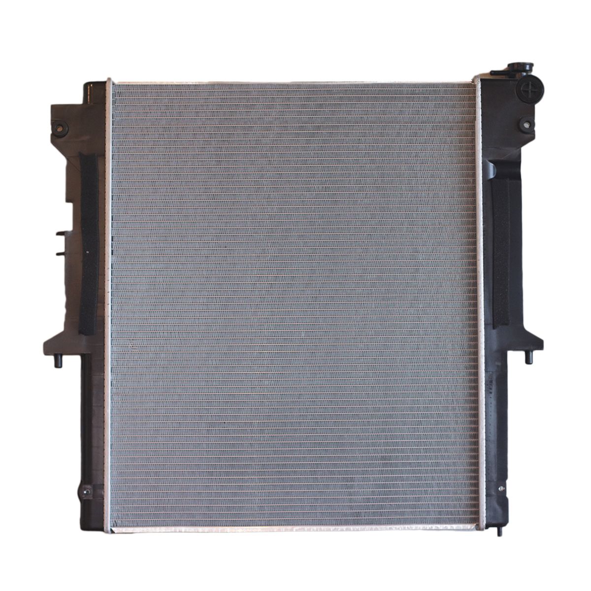 GENERICO - Radiador Mitsubishi L200 Dakar y Katana 2.5 2007 al 2016 Diesel