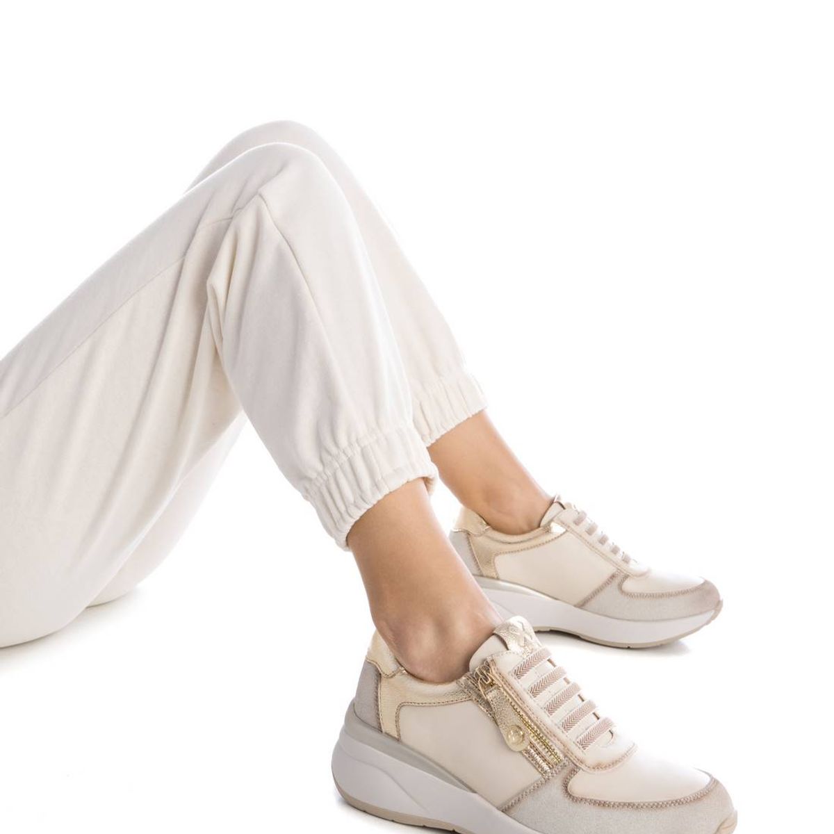 XTI - Zapatilla Mujer XTI 143358 Beige