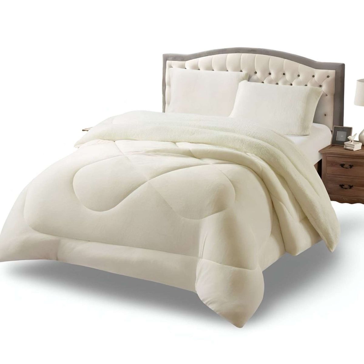 GENERICO - Cubrecama plush con chiporro Acolchado liso King