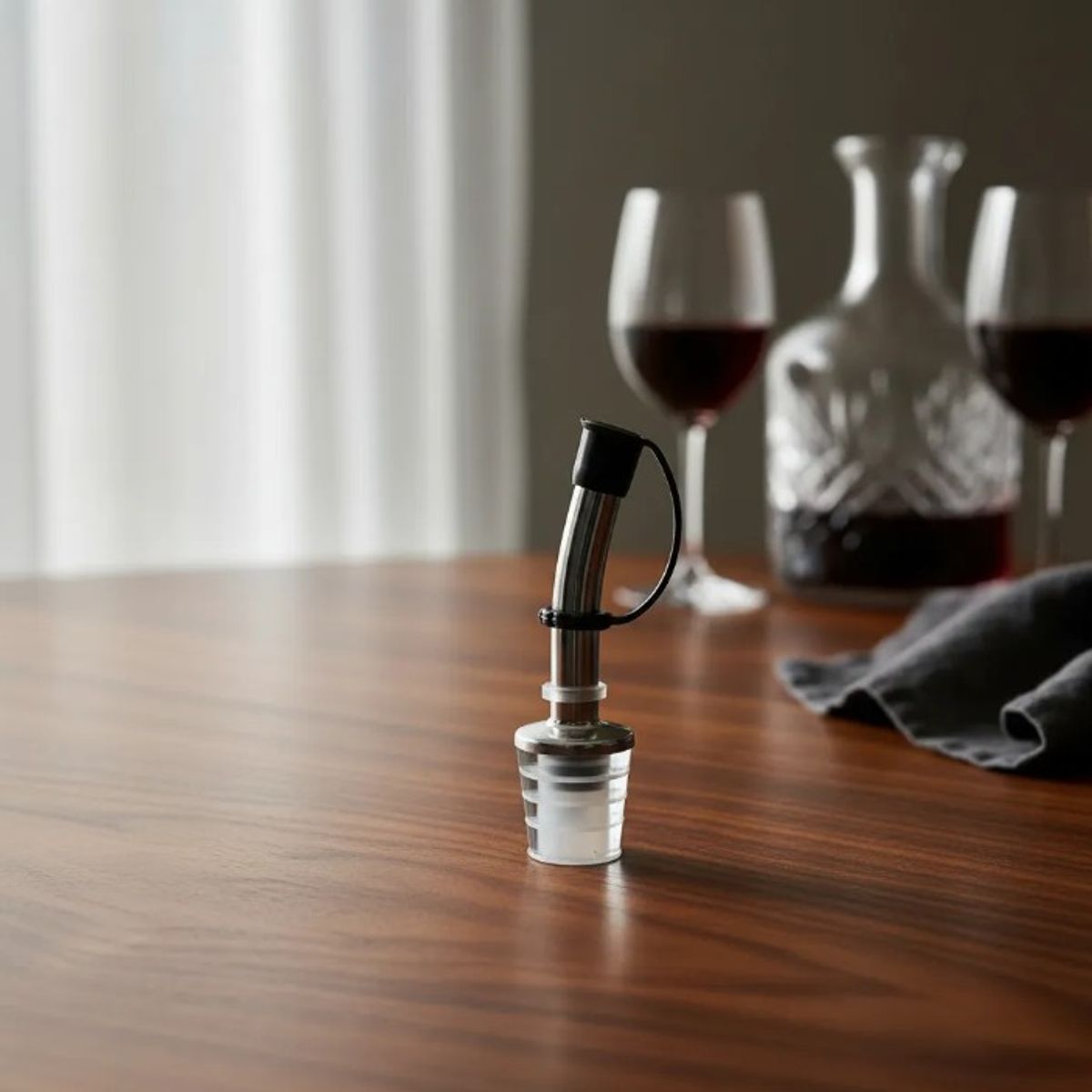 EN VARA'S MEATS & GRILL - Pack 2 Vertedor / Boquilla Vino Licores Aceite Con Tapa En Varas Grill 10cm