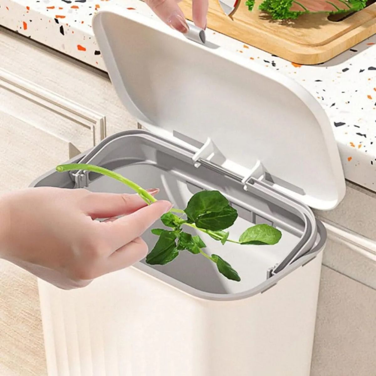KUANGYE - Kit De 2 Basurero Colgante 9l Cubo Para Cocina Multiuso Blanco Y Gris