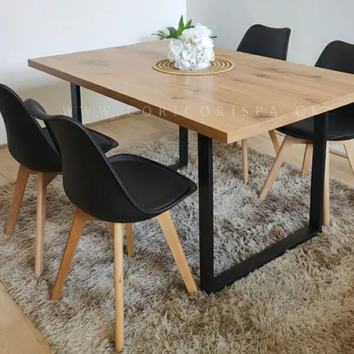 CORI CORI - Comedor Mesa Industrial Madera Clara 140x90cms + 4 Sillas Tulip