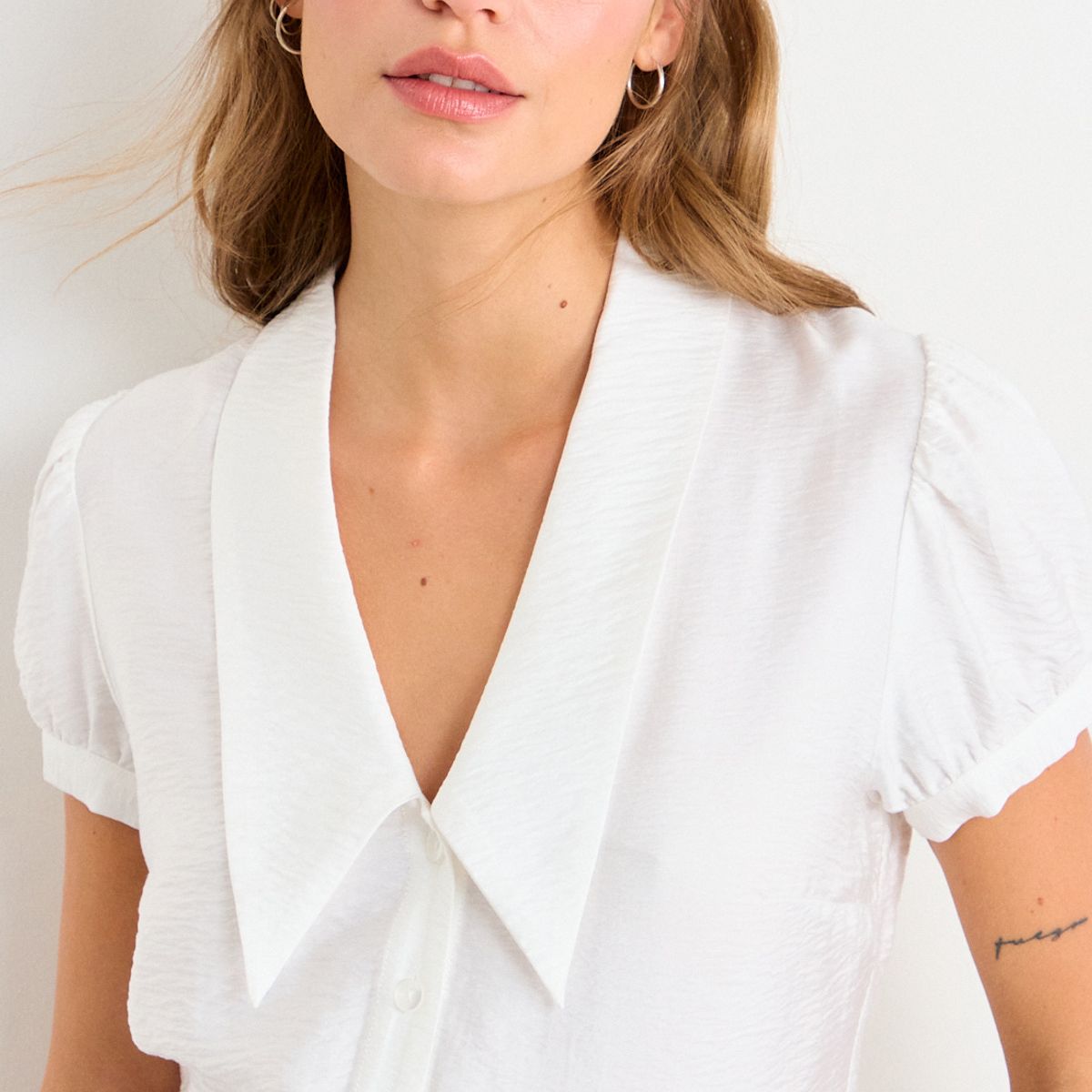 IO - Blusa Lisa Mujer Crudo Io