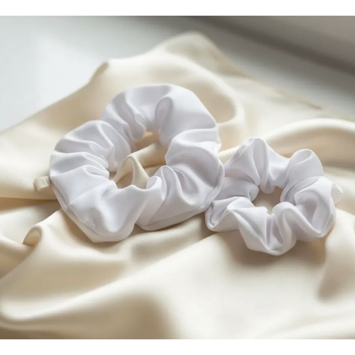 HAOKIDS - Coletas 2 unidades Scrunchies Blancos colets para cabello niña o mujer confección bistrech nacional