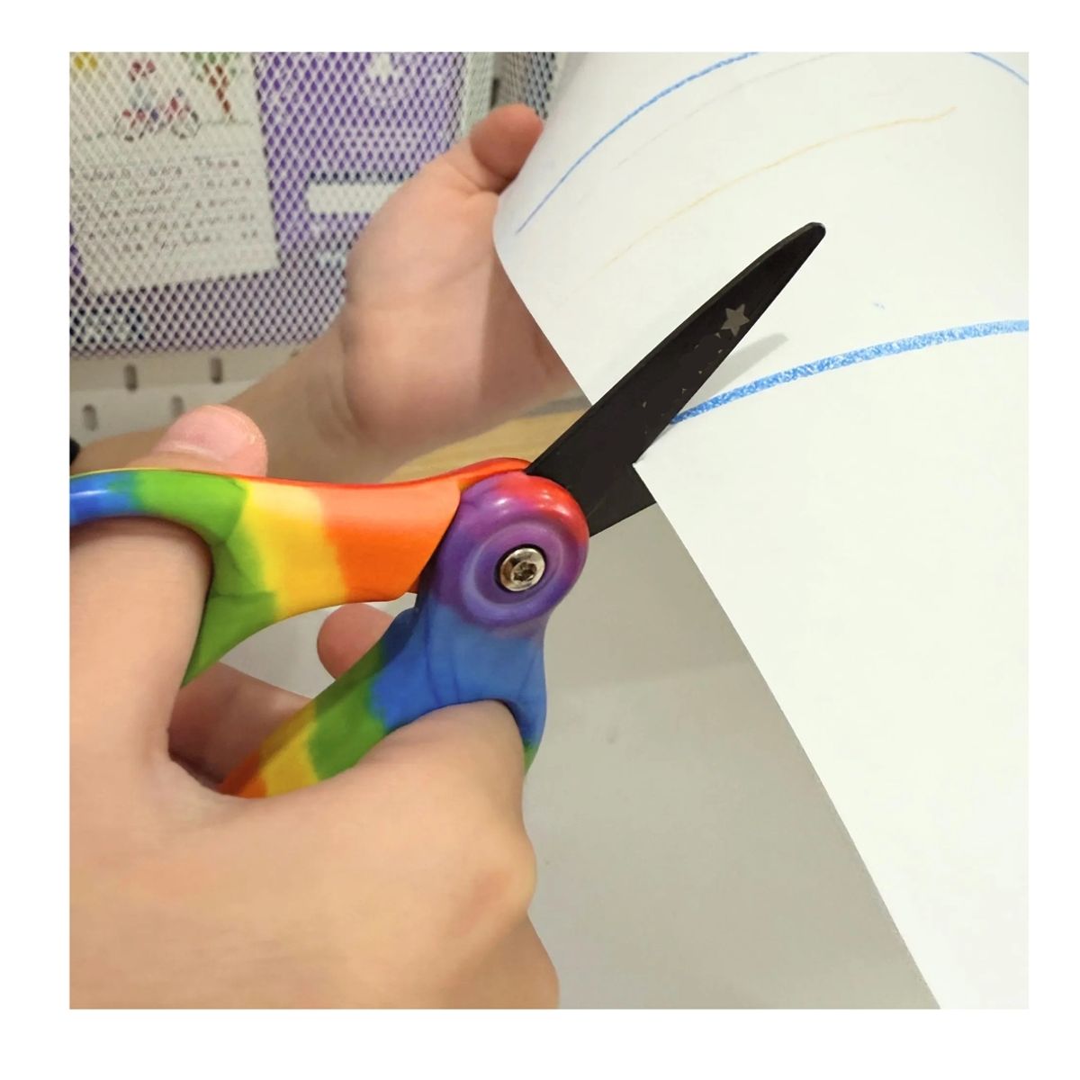 FISKARS - Tijera para niños sobre 4 años diseño Arcoiris