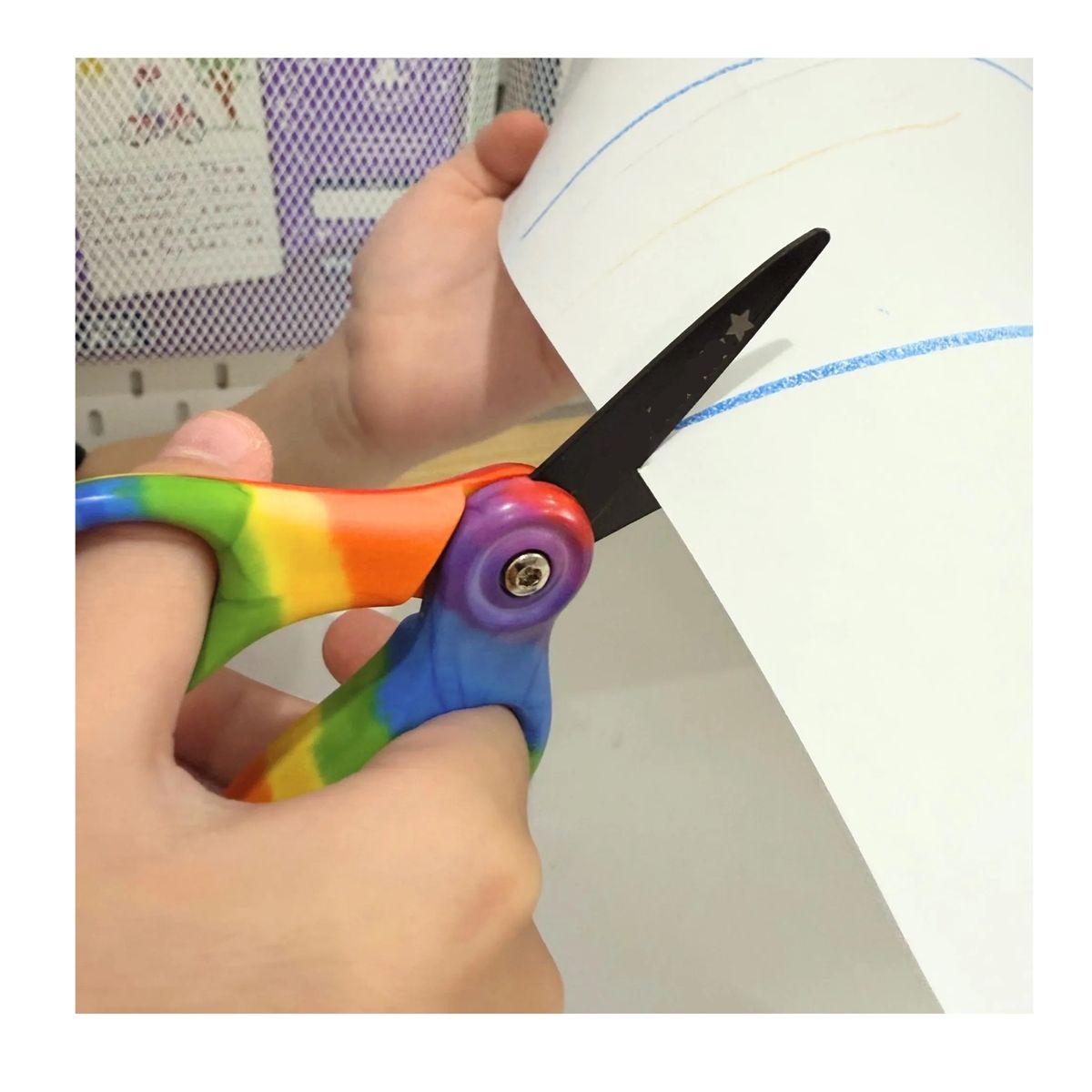 FISKARS - Tijera para niños sobre 4 años diseño Arcoiris