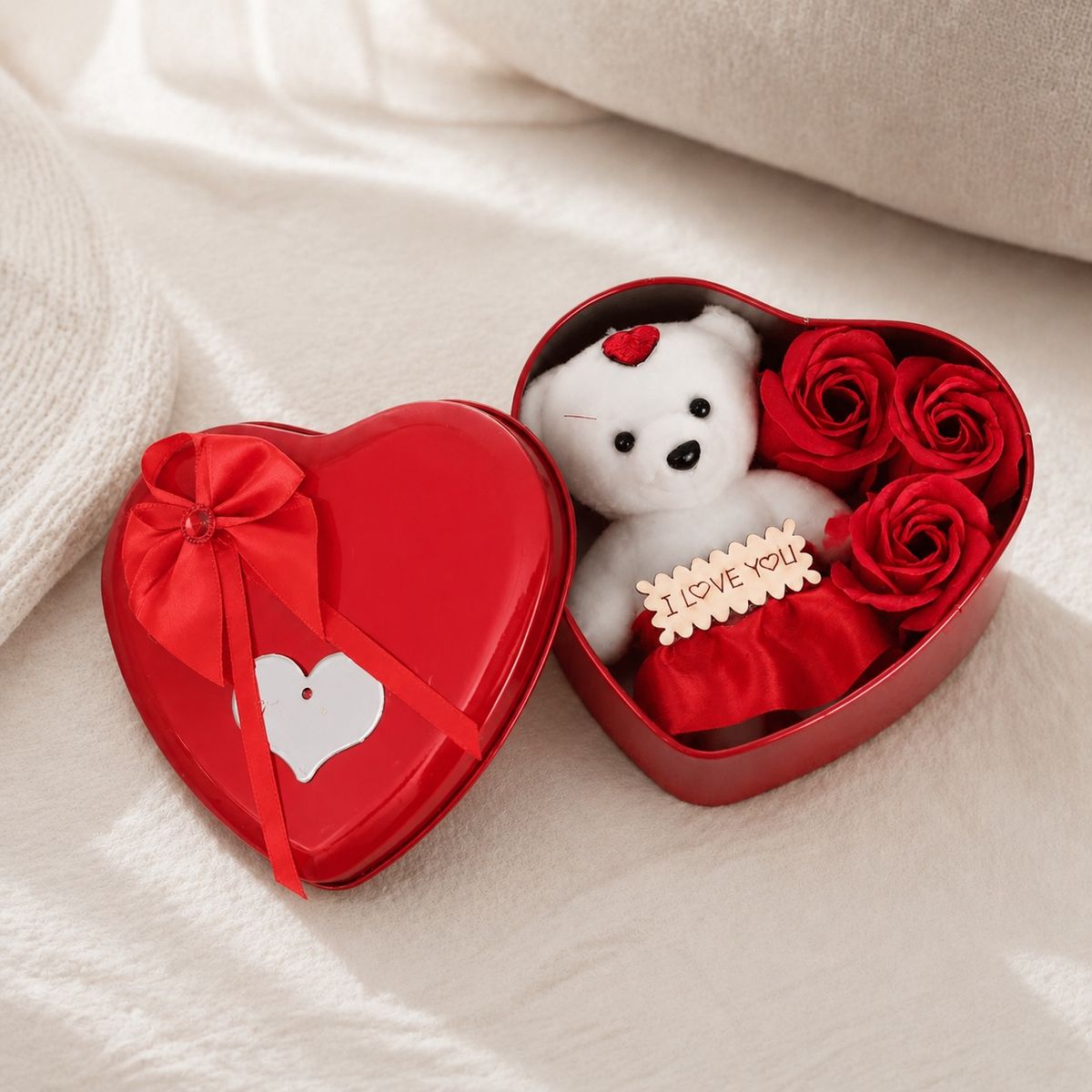 HOMESTAR - Caja Corazón Osito Peluche con Rosas Artificiales I Love You