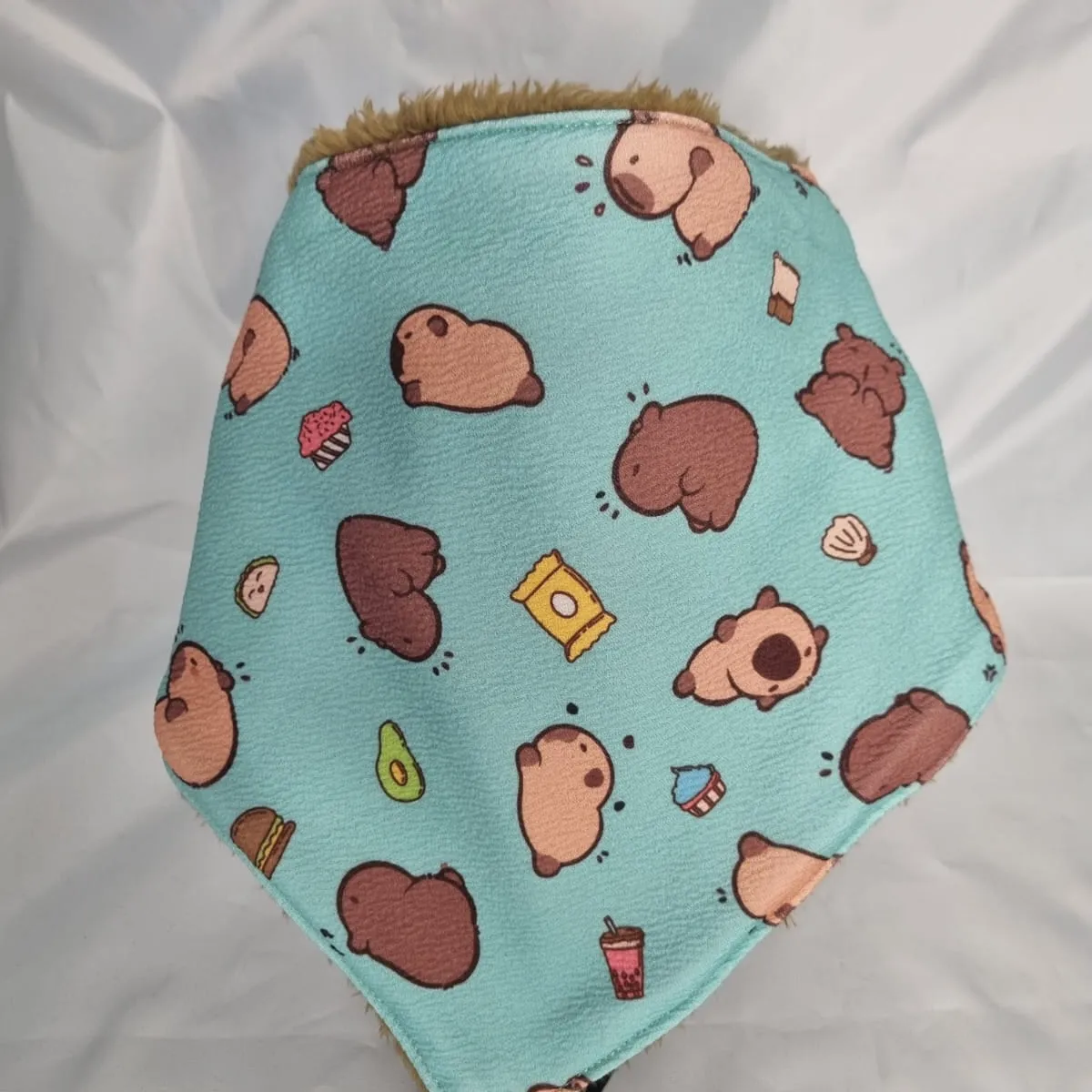EL MUNDO DE EMMA - Bandana mascota invierno capibara talla M