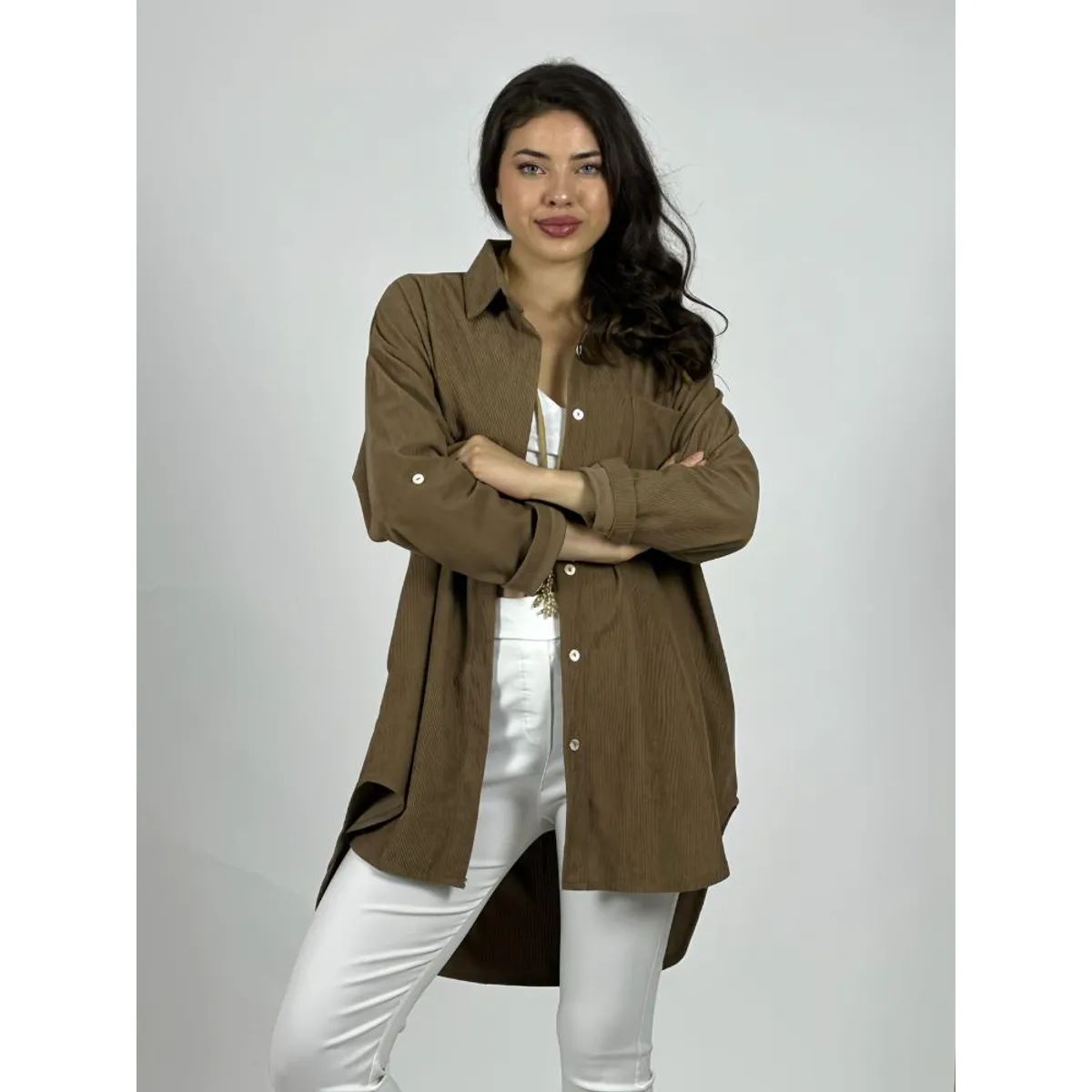 ENIGMATICA BOUTIQUE - Abrigo Cotelé Delgado Alas Brillantes Dorso