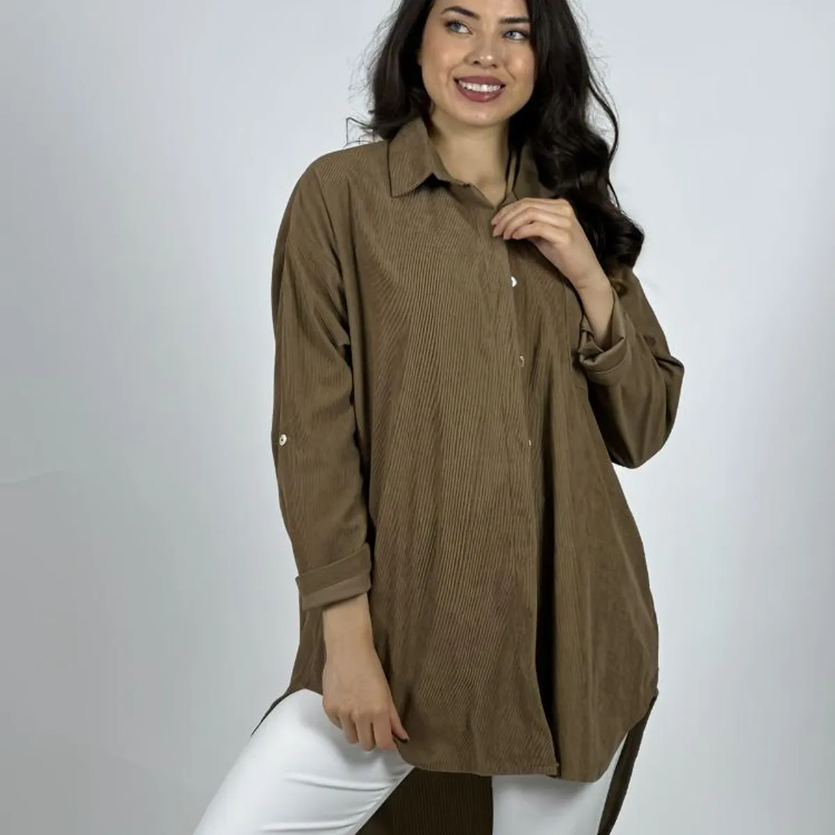 ENIGMATICA BOUTIQUE - Abrigo Cotelé Delgado Alas Brillantes Dorso