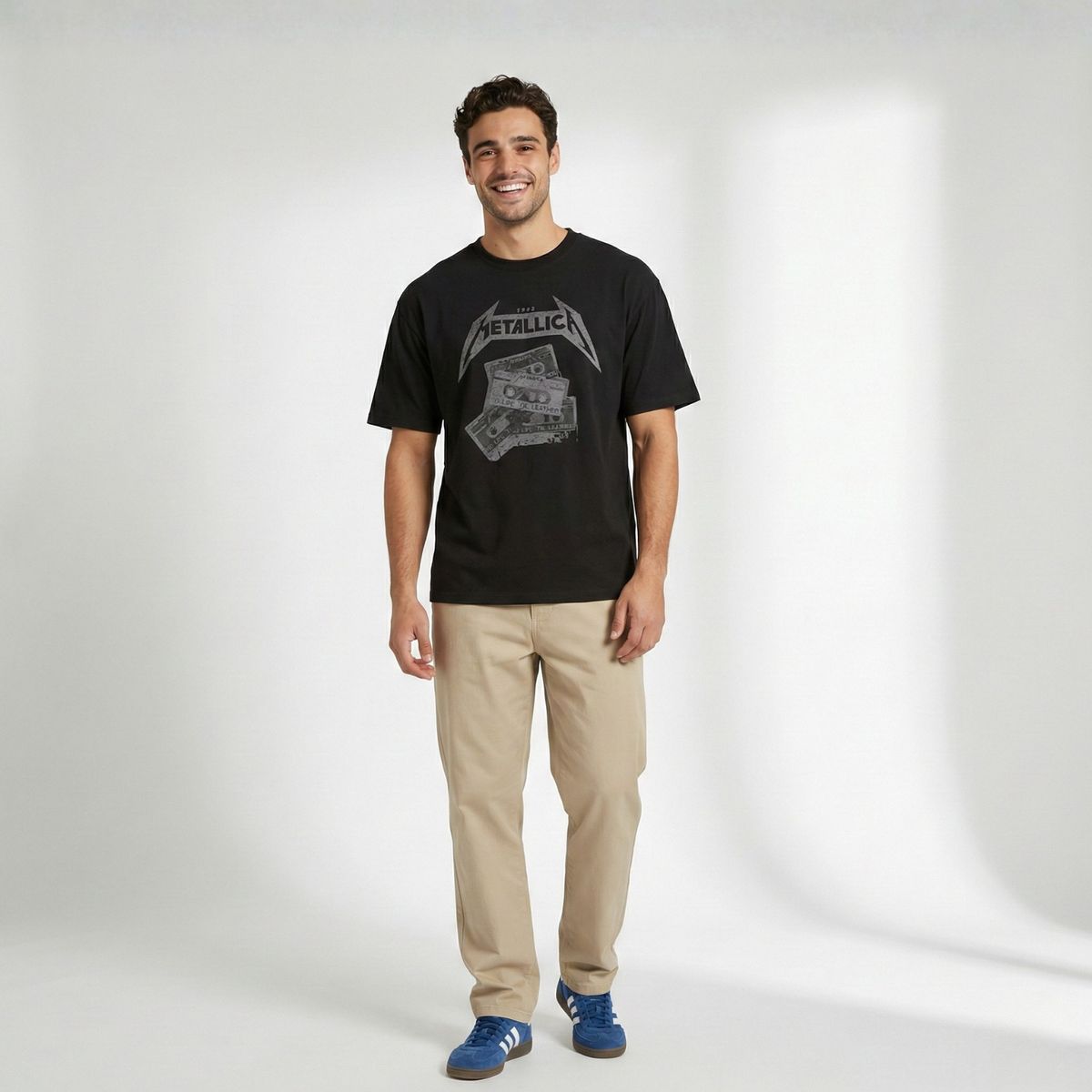 METALLICA - Polera Manga Corta Hombre Cassete Negro Metallica