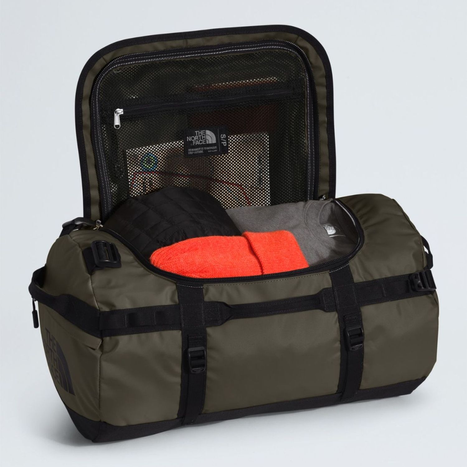 THE NORTH FACE Bolso Base Camp Duffel S 50 L | Falabella Chile