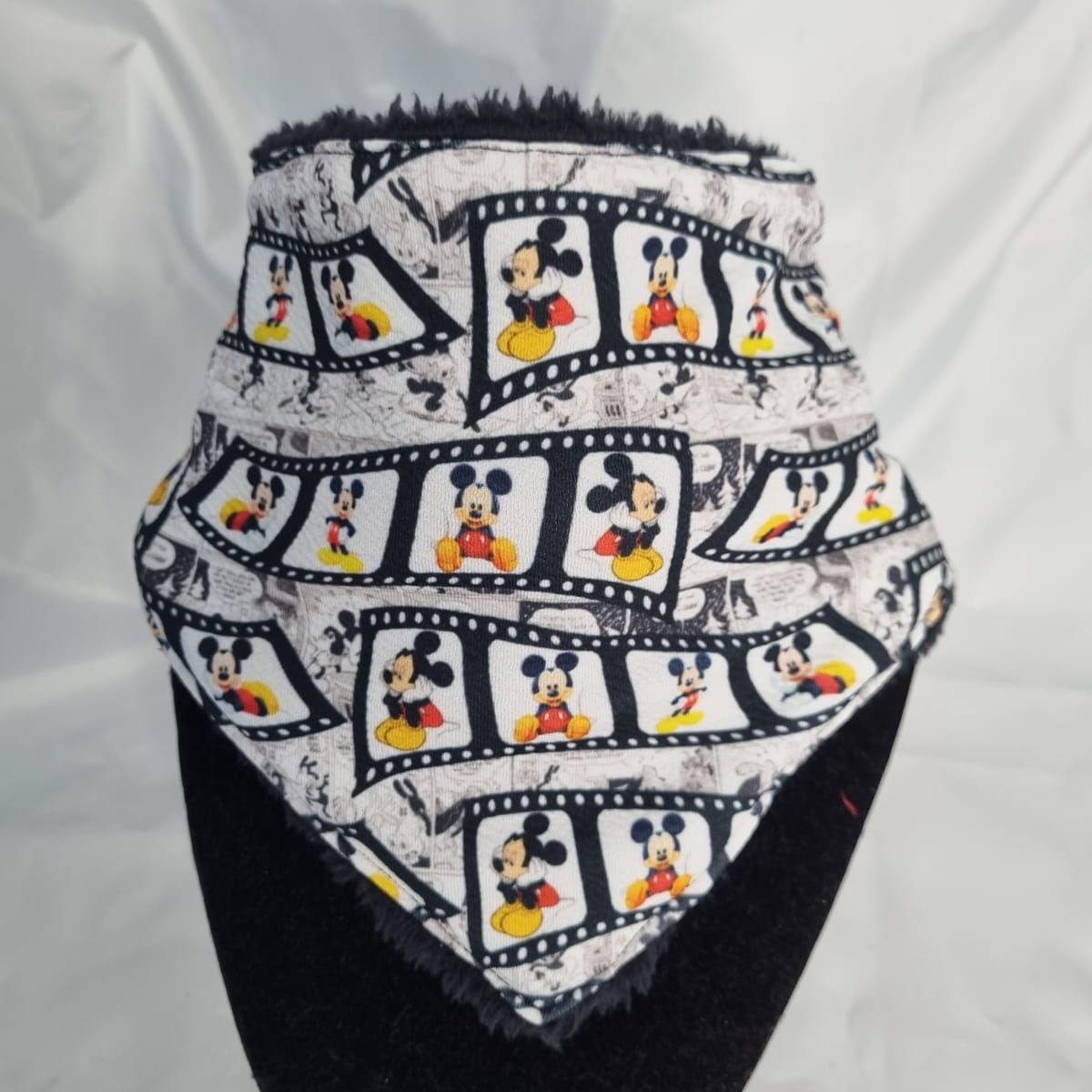 EL MUNDO DE EMMA - Bandana mascota invierno animado negro talla S