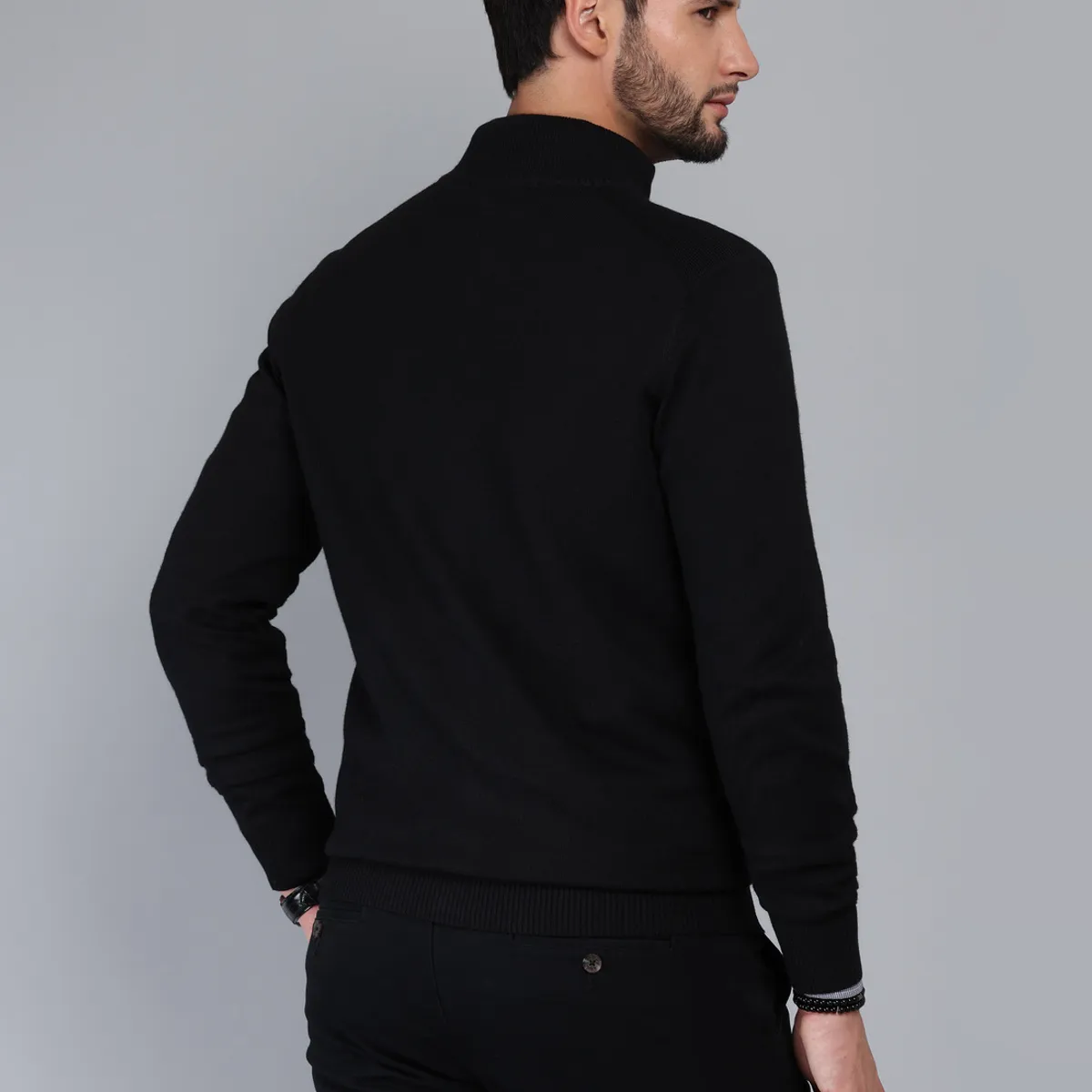 ARROW - Sweater Cuello Alto Regular Fit Negro Arrow ARROW