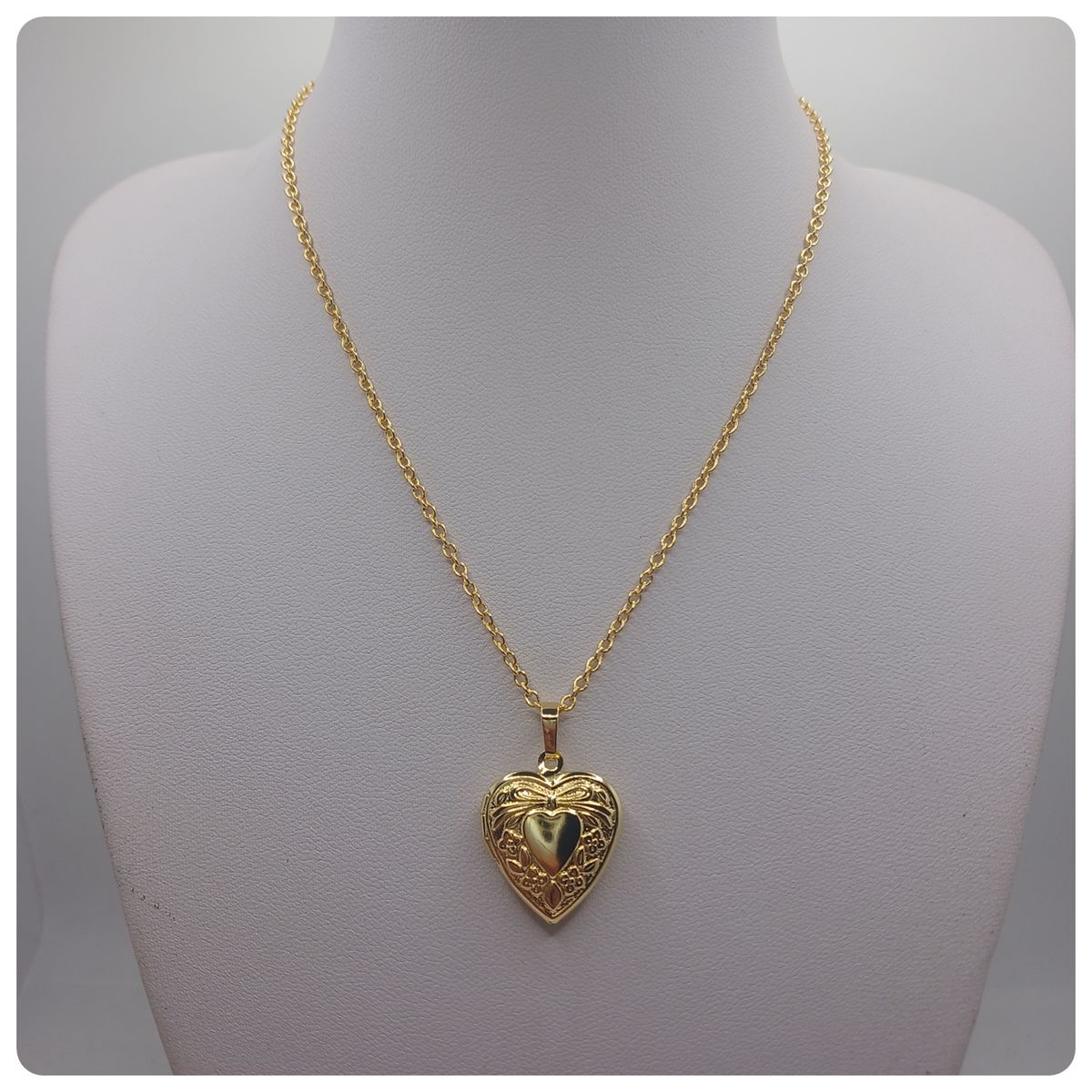 CAT JOYAS - Relicario con forma de corazón con cadena enchapado en oro