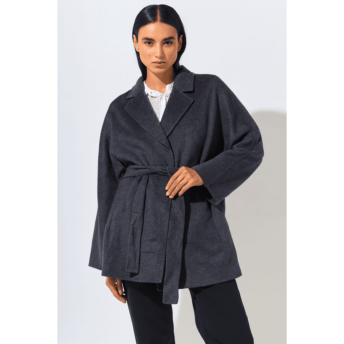 ARZANE - Abrigo Mujer Futti Gris Confección A Mano