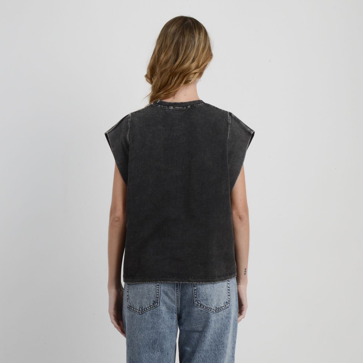 O'NEILL - POLERA MANGA CORTA JULIE II NEGRO