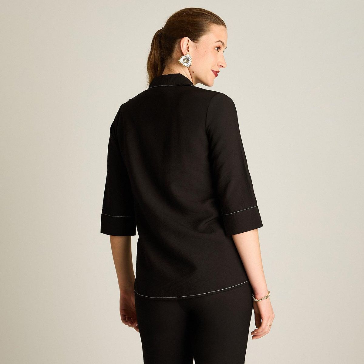 LORENZO DI PONTTI - Blusa Negra Manga 3/4 con Aplicación de Botones