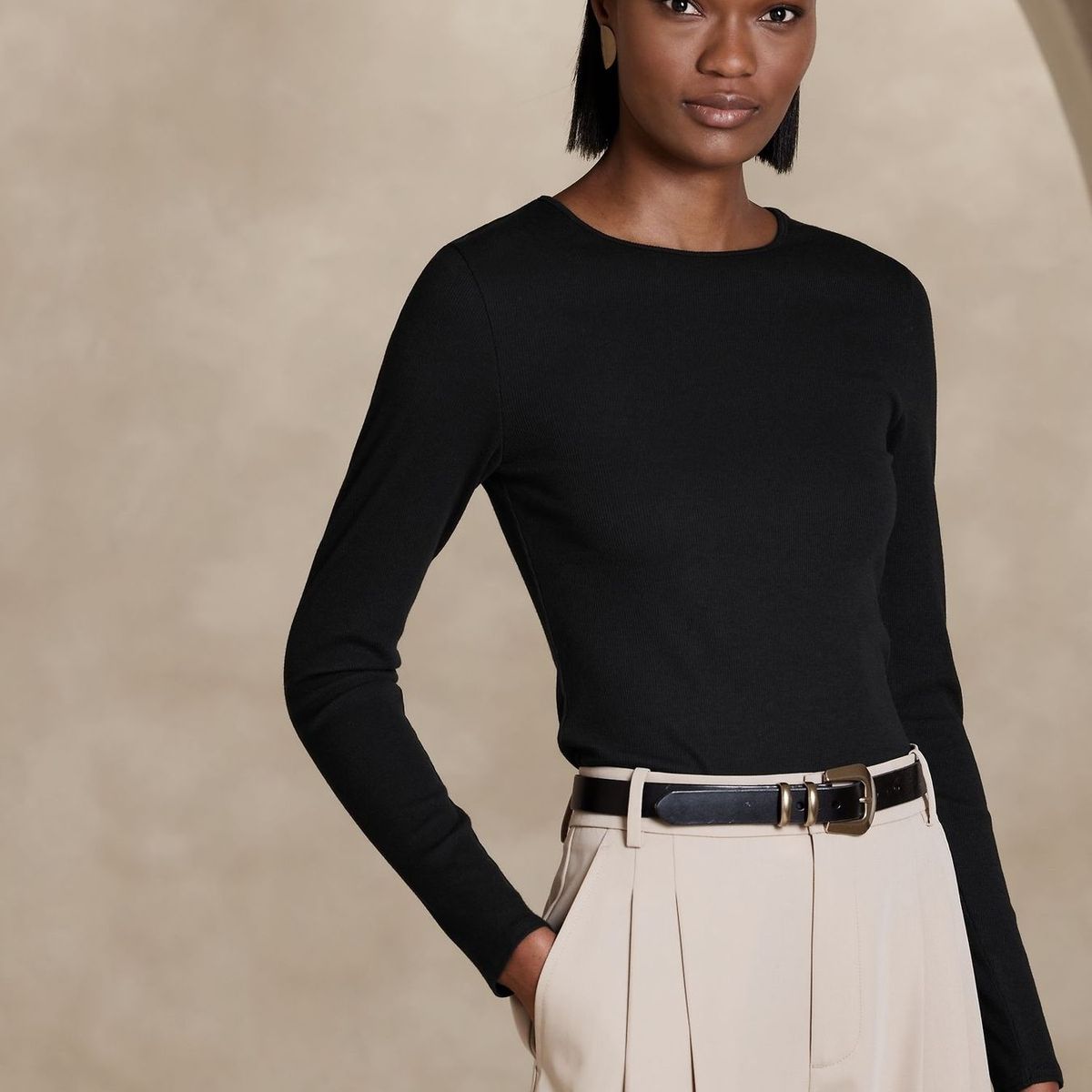 BANANA REPUBLIC - Polera Mujer Banana Republic Ribbed Crew-Neck Negro