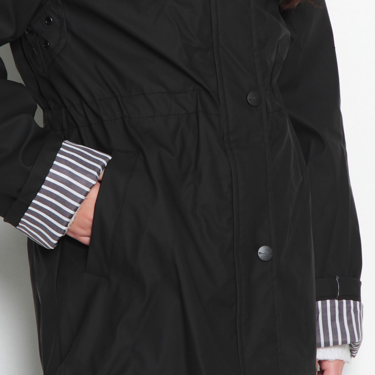 WADOS - CHAQUETA IMPERMEABLE MANGA LARGA CON CAPUCHA NIÑA