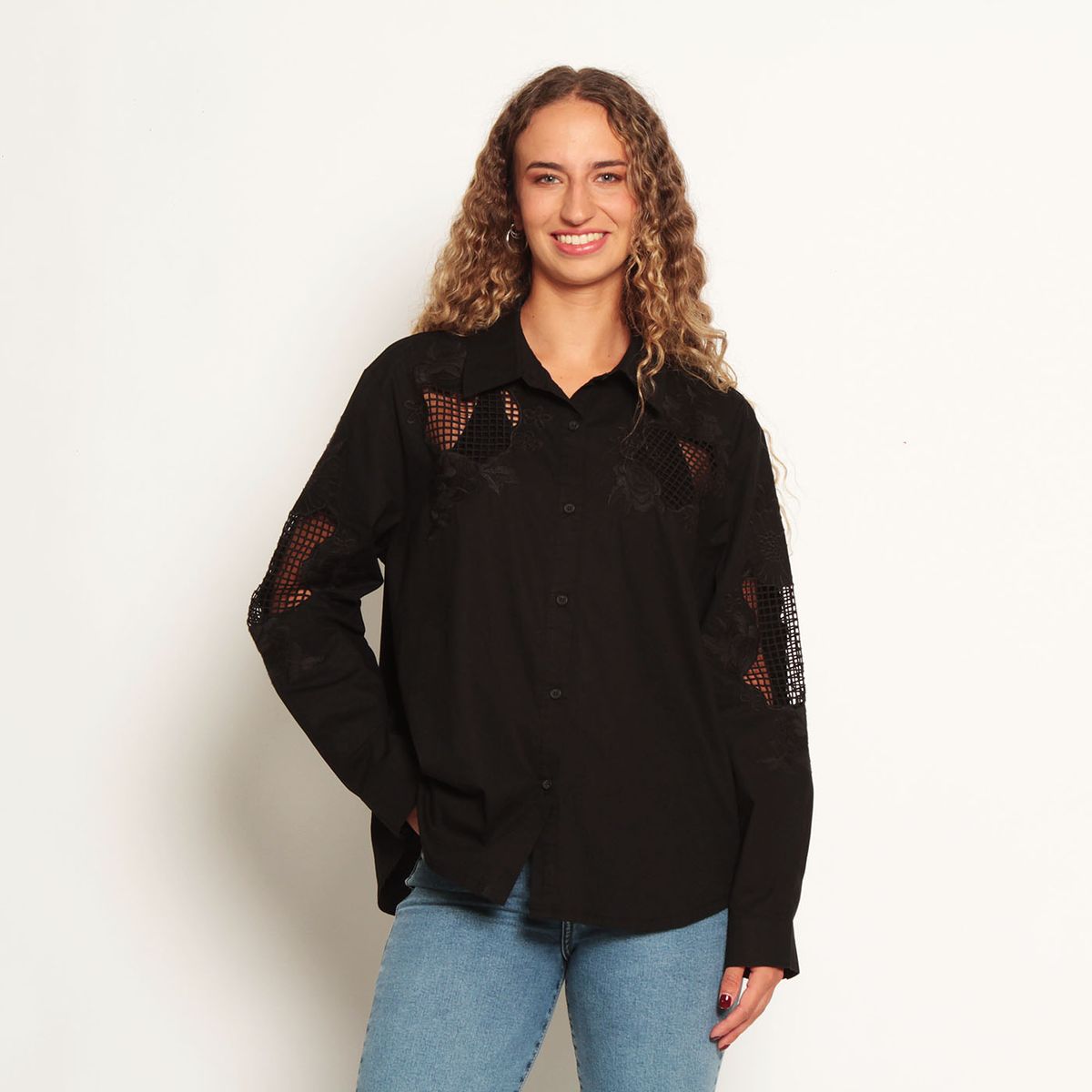 WADOS - BLUSA MANGA LARGA CON APLICACION DE ENCAJE ABOTONADA EN DELANTERO