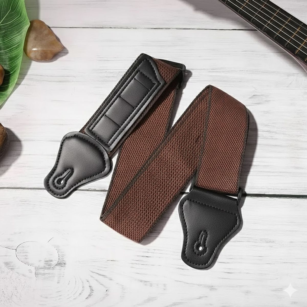 GENERICO - Correa Para Guitarra Y Bajo Puntas Cuero + 3 Uñetas