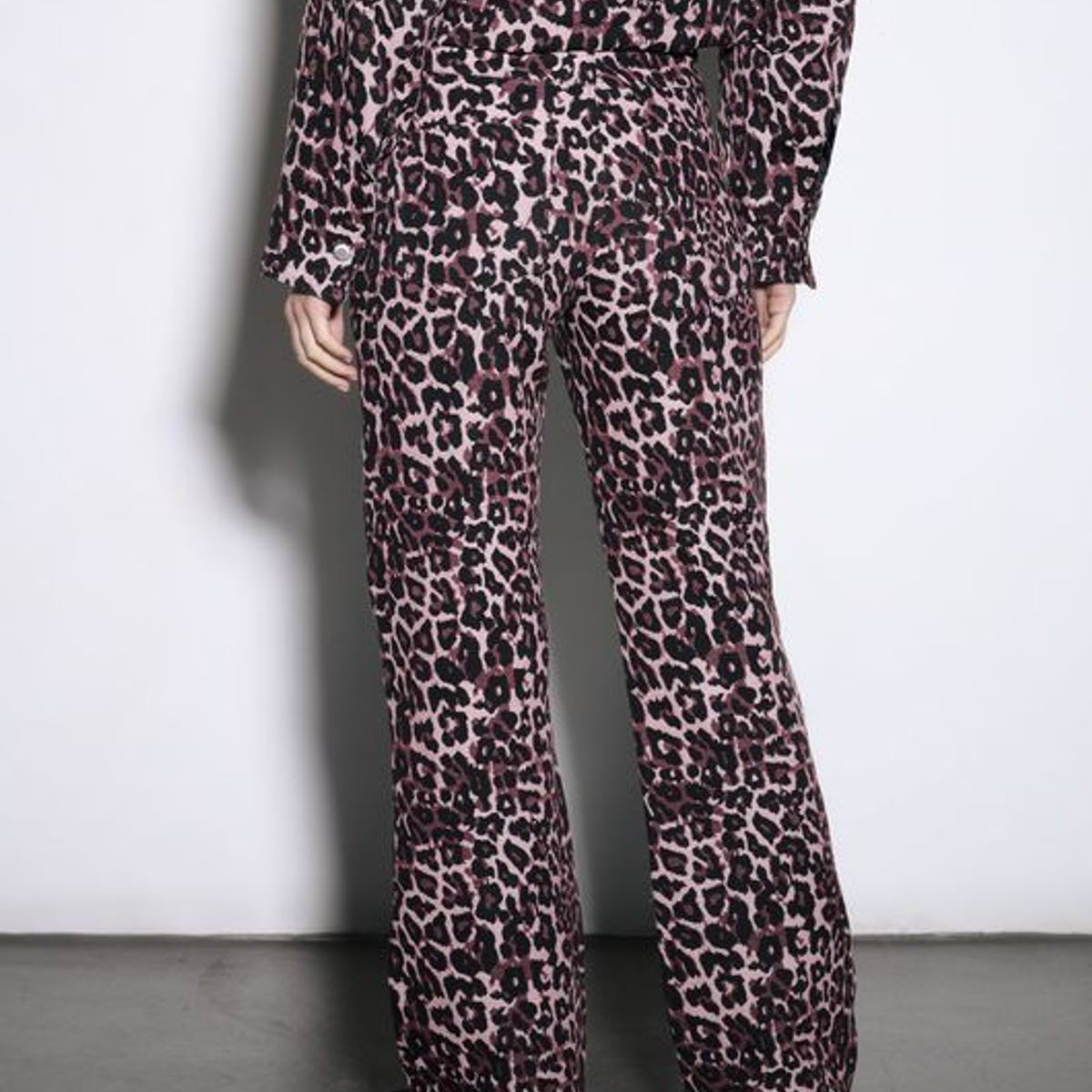 LOUNGE - Pantalón Animal Print Solsticio LOUNGE