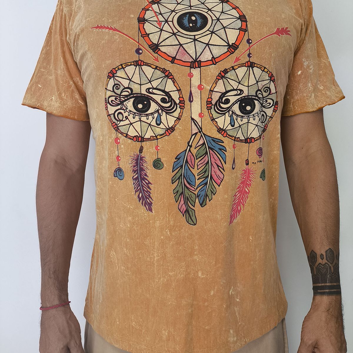 NO TIME - Polera Atrapasueños Ojos (XL) 