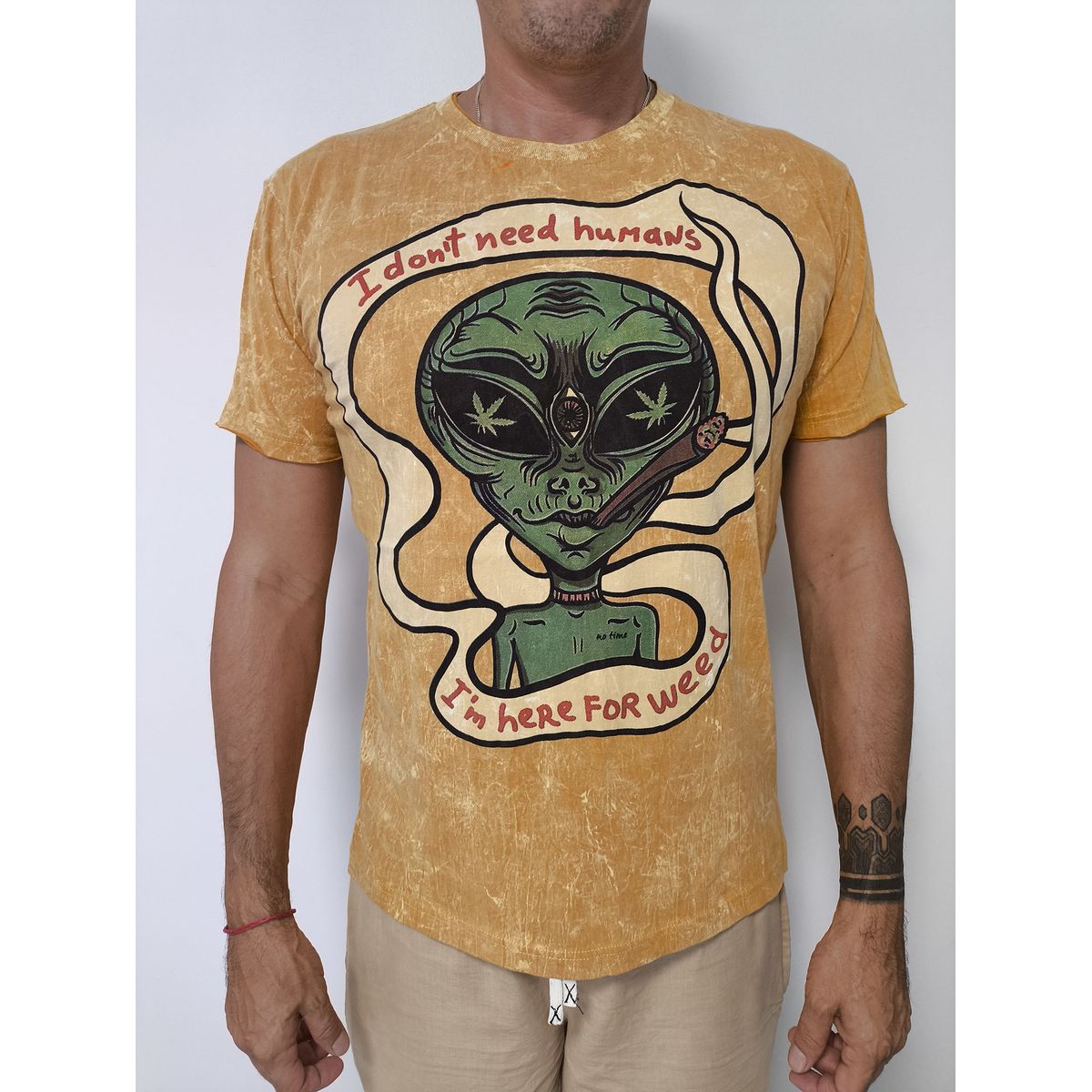 NO TIME - Polera Alienigena (L) 