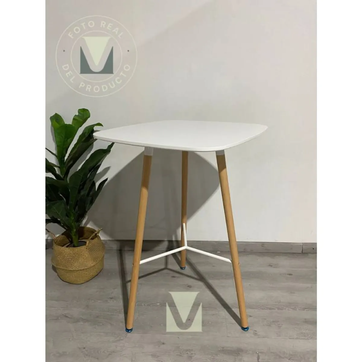 MOAD - Mesa de Bar Eames MDF