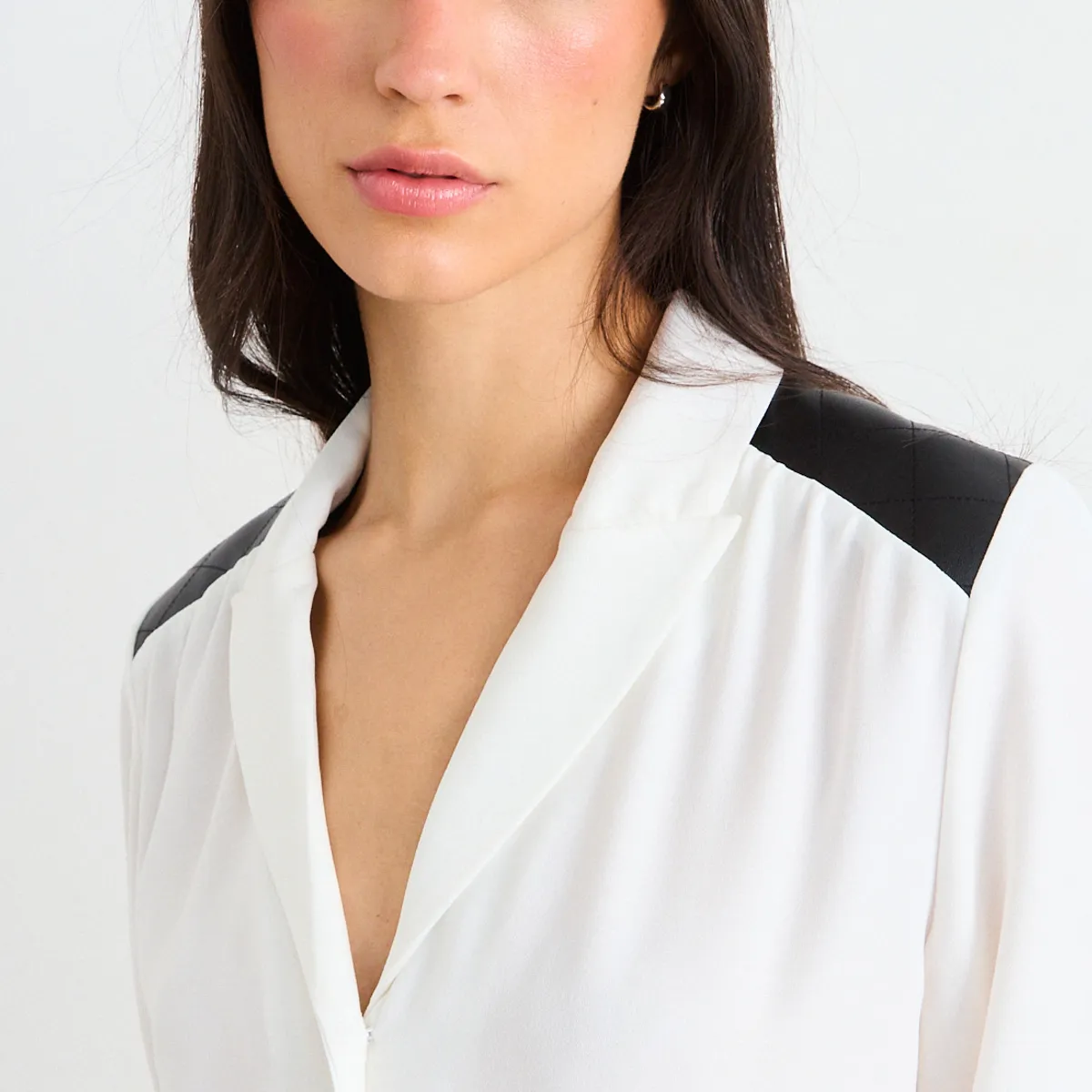 IO - Blusa Lisa Mujer Crudo Io